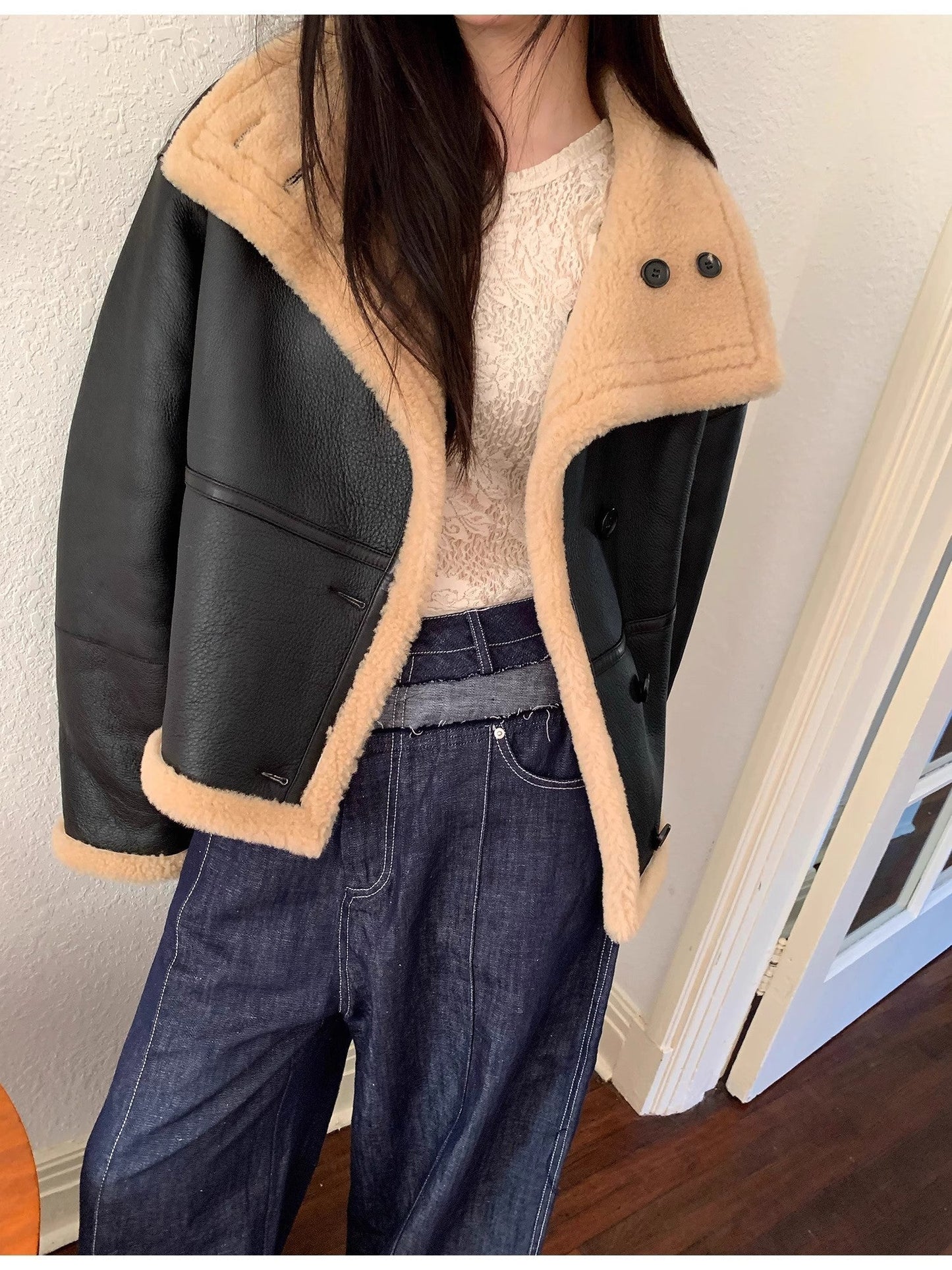 "Corner Coffee" Merino-Schafsfell Stehkragen Motorrad-Wendejacke – Damen Pelzmantel
