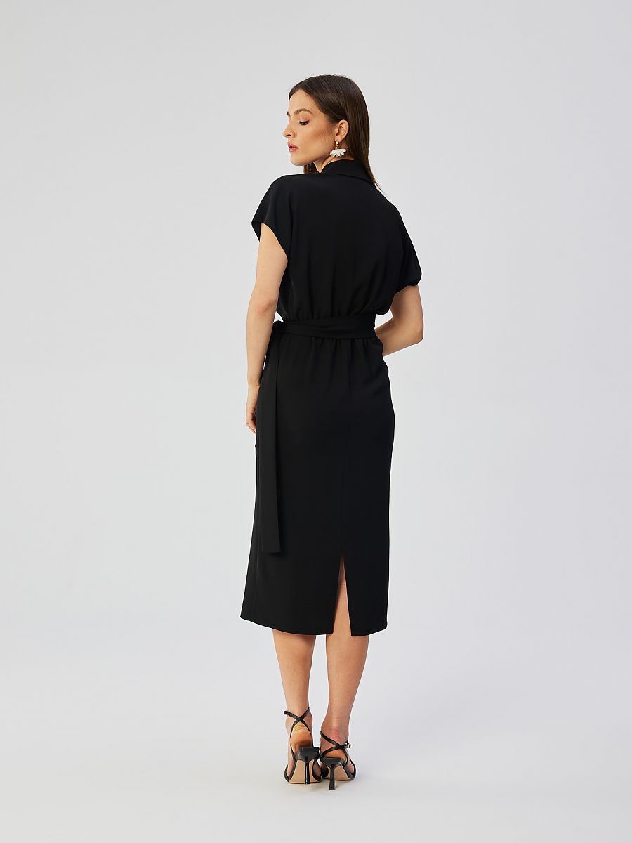 Midi-Kleid mit Wickeloberteil und Kimonoärmeln von Stylove