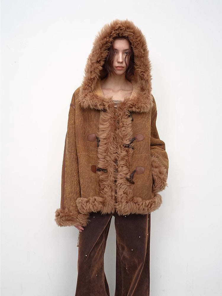 "Modern Weekend" Dropped-Shoulder Kapuzen-Merino-Schafsfell-Wintermantel – Damen Pelzmantel