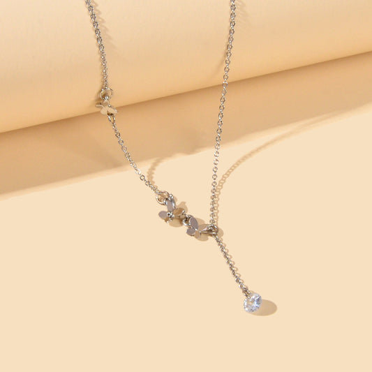 Silberkette mit Schmetterling-Strass-Anhänger – Trendiger Damenschmuck