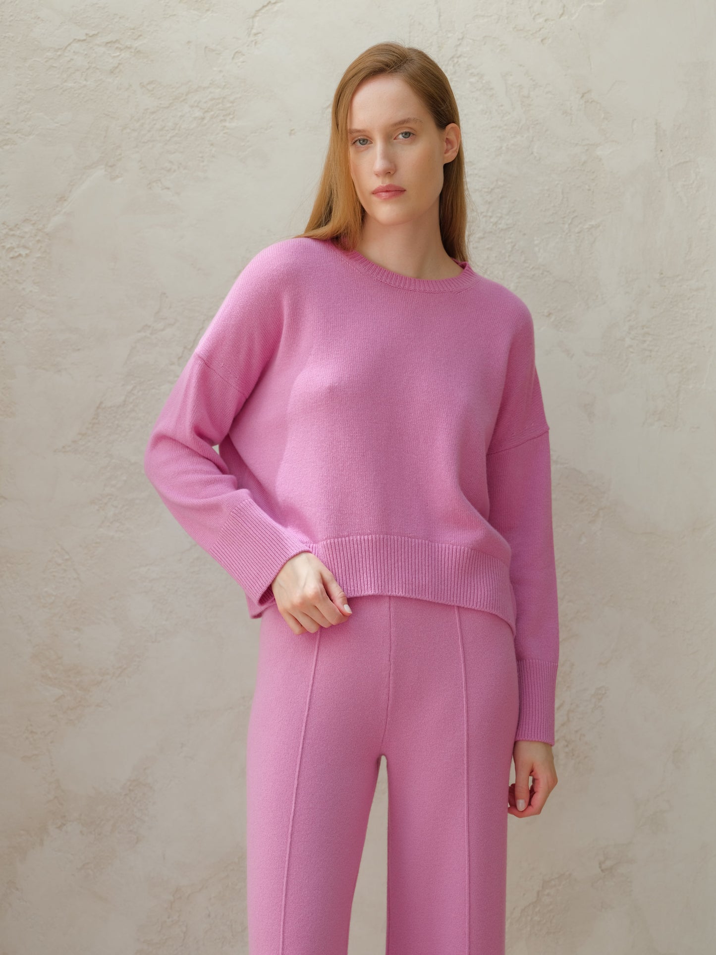 Cashmere Mix Pullover mit Rundhals – Relaxed Fit