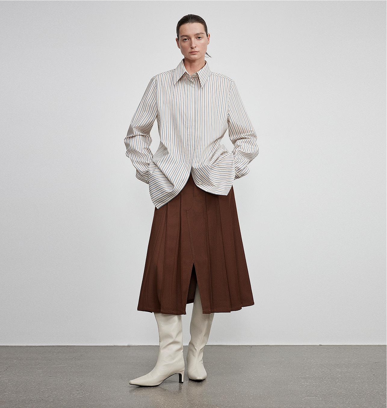Langes Damen-Hemd mit drapeiertem Oberteil – ONE WEEK Serie mit Manschettenstickerei