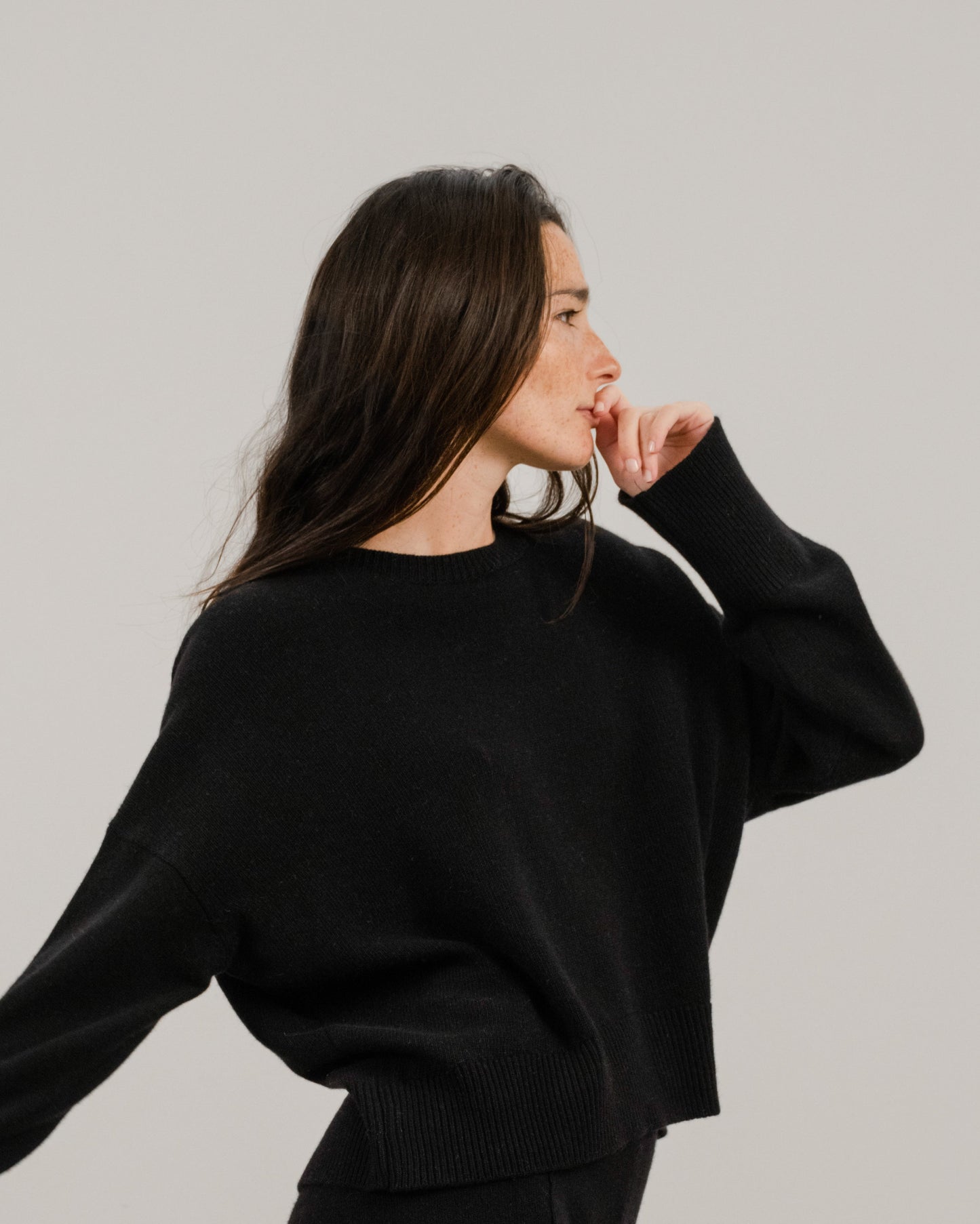 Cashmere Mix Pullover mit Rundhals – Relaxed Fit