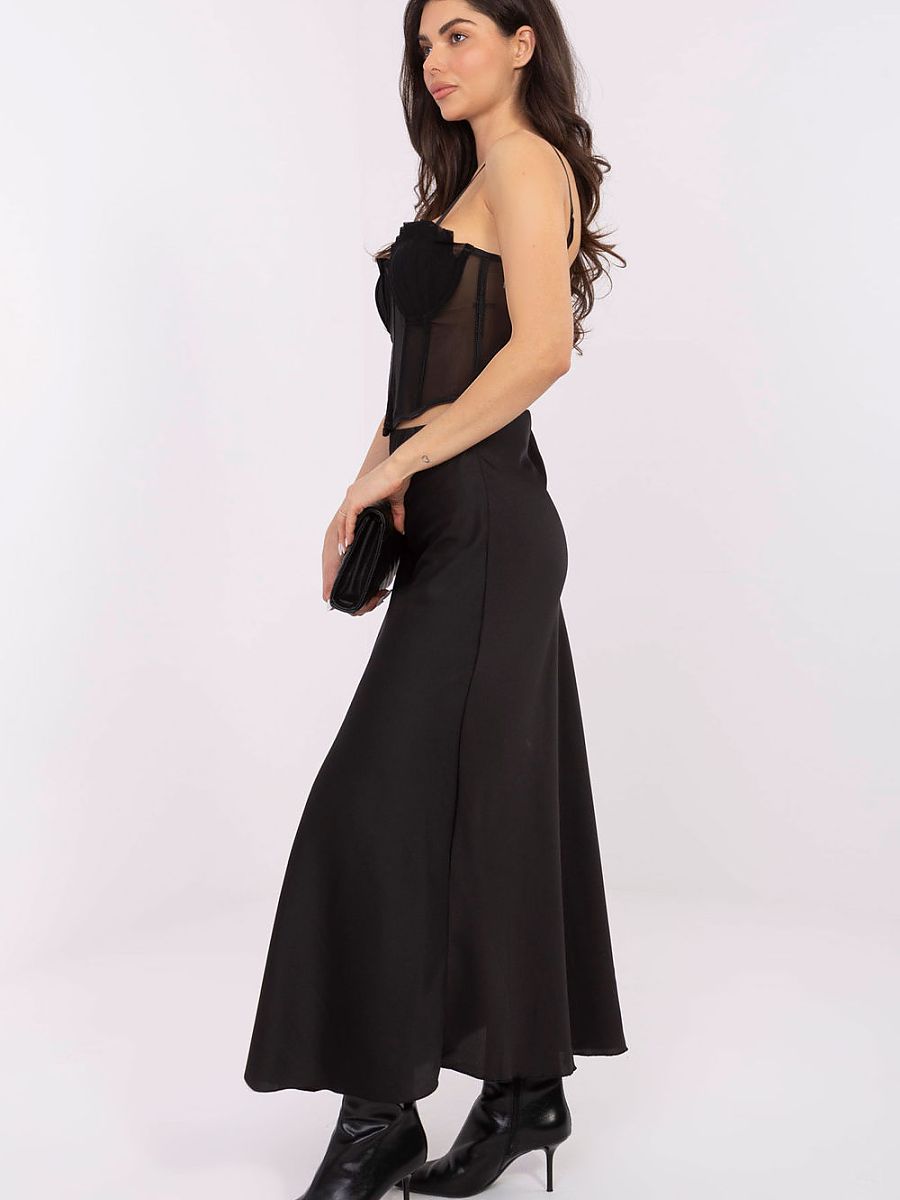 Langer Rock Modell 221598 Italy Moda